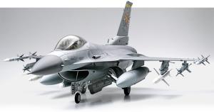  60315-000 1/32 飛行機 1/32 F-16CJ ファイティングファルコン
