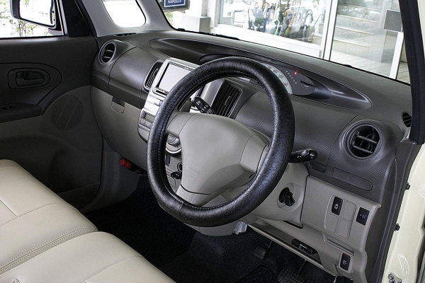 ECJOY!】 ナポレックス 車用ハンドルカバー ディズニーカーグッズ ミッキー 本革調 ブラックレザー ミニバン～軽自動車まで 無臭タイプ 汎用  WD-210